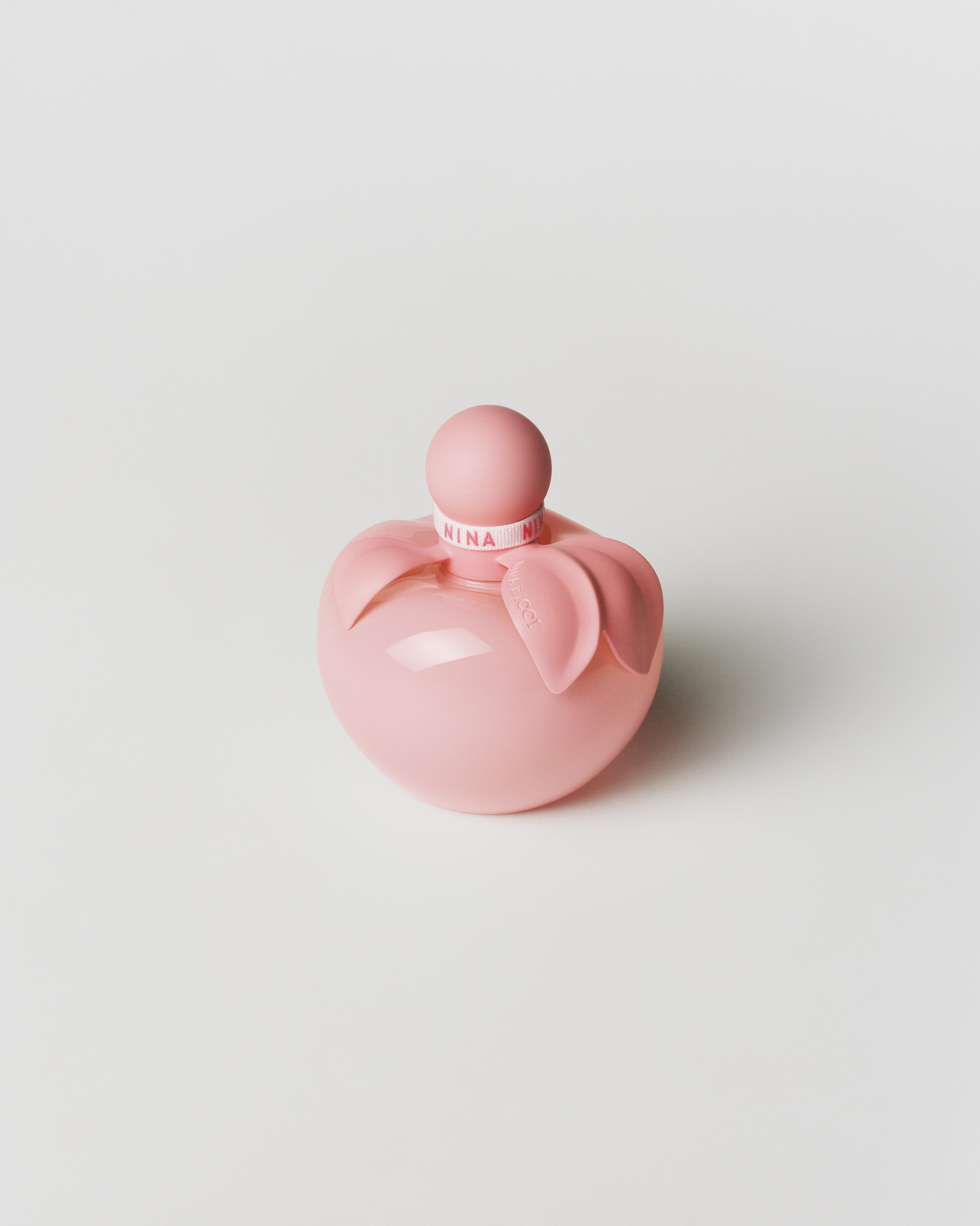 Nina ricci pink apple hot sale